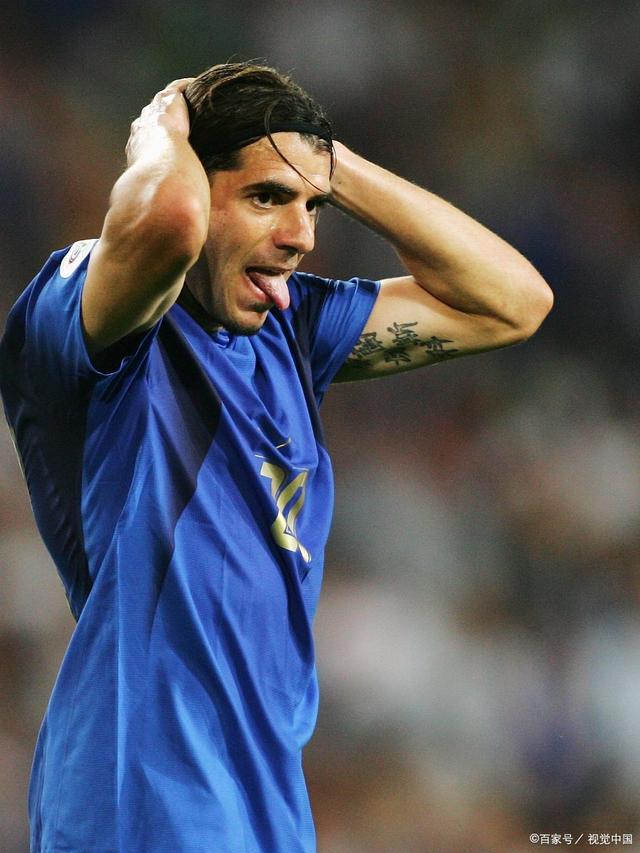 皇家马德里主场大胜,前锋伊布拉希莫维奇独进两球,势不可挡 皇家马德里主场大胜,前锋伊布拉希莫维奇独进两球,势不可挡