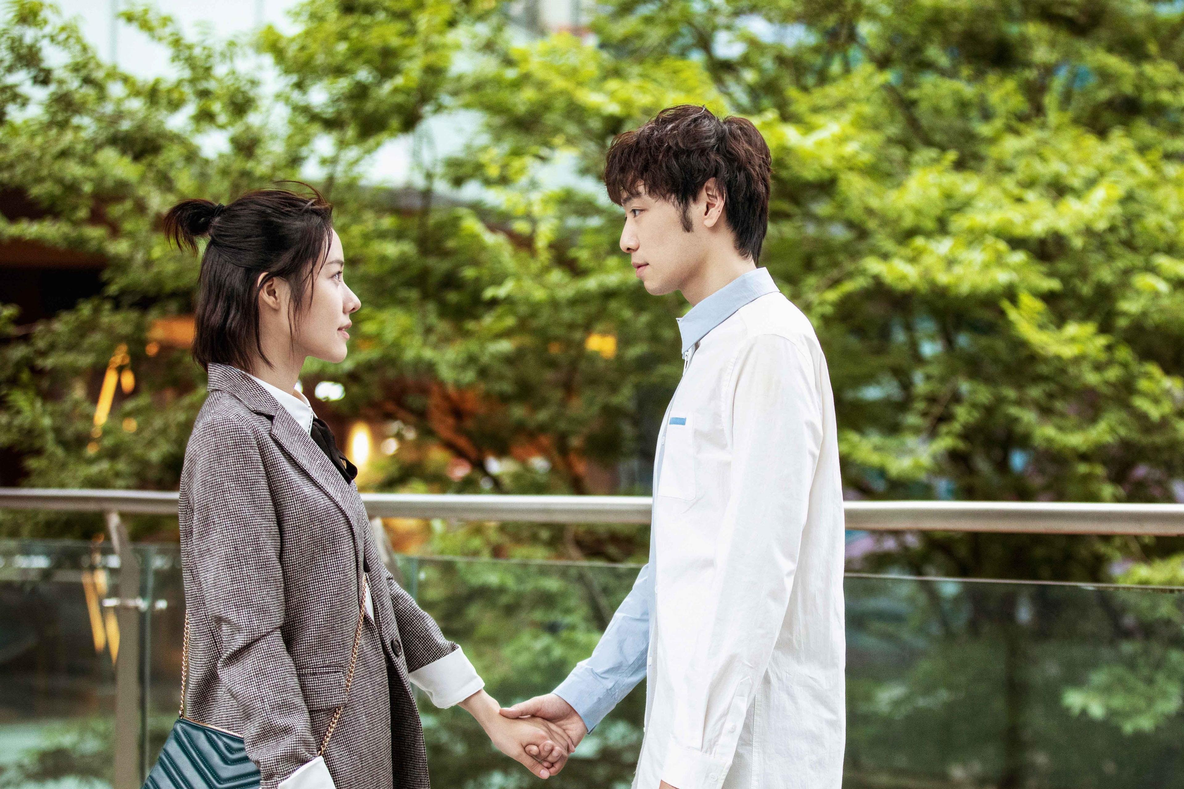 开云APP-杜兰特死神镰刀挥向马刺，上海队影子之战揭示篮球进化密码