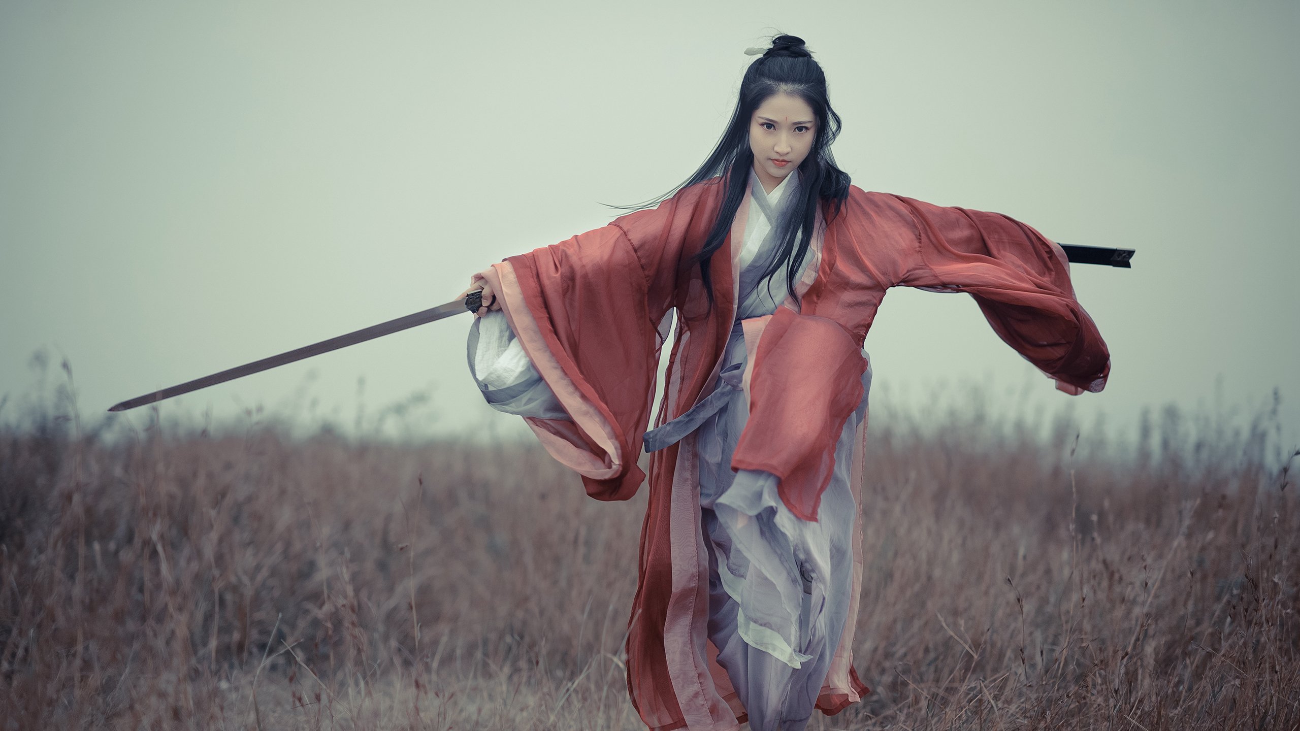 当利刃遇上坚盾,快船与篮网的季后赛鏖战,一幅撕裂与缝合的战术拼图