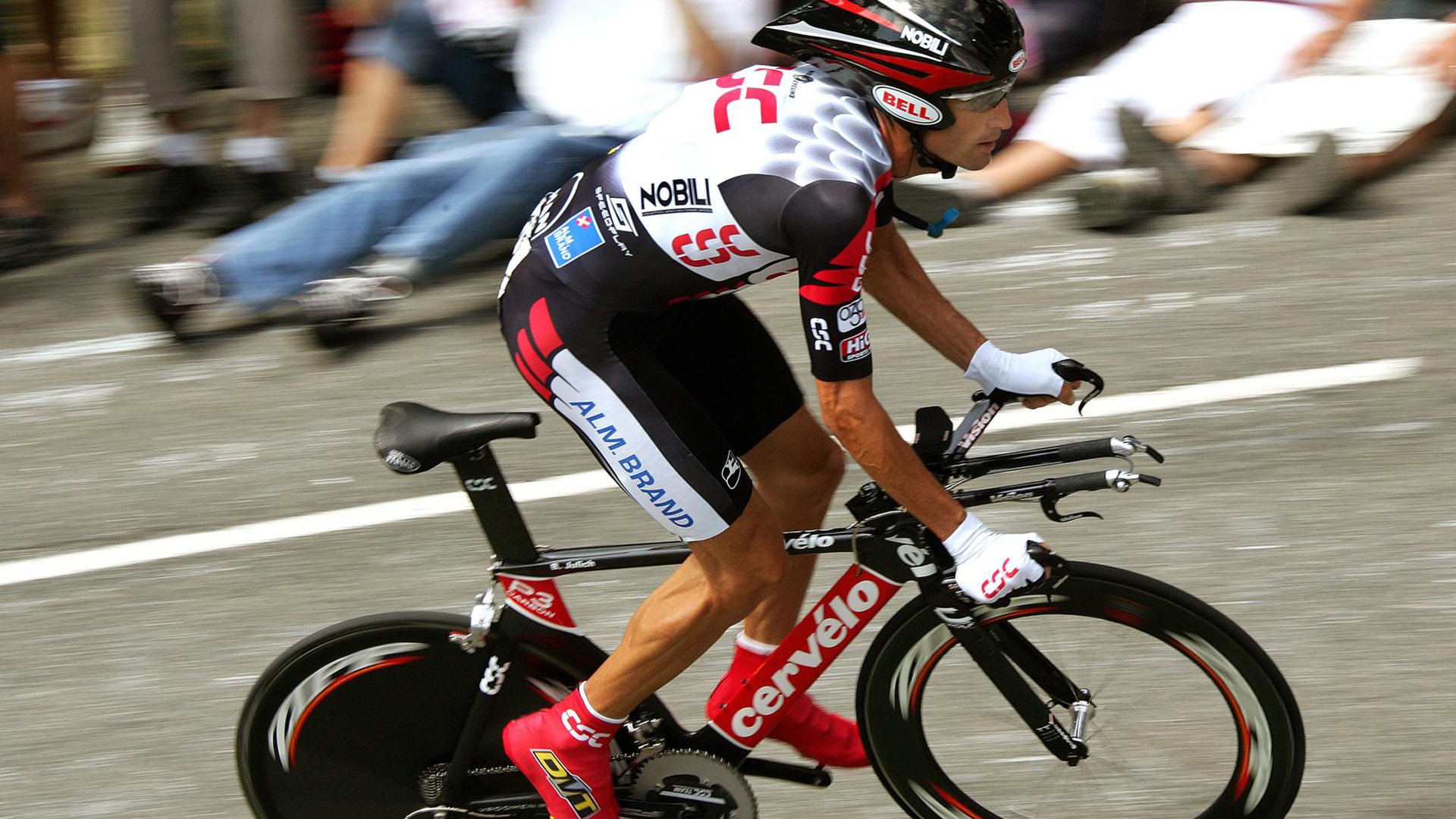 本泽马一锤定音！奥运关键战夜，他让悬念提前终结